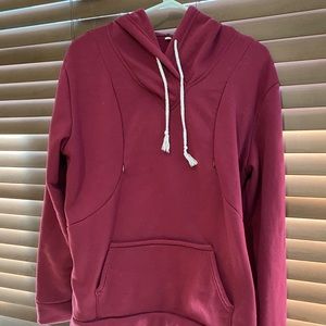 Breastfeeding sweater choose 4 items for 20$